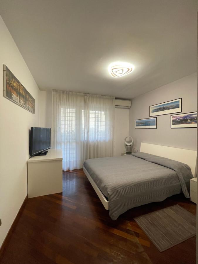 Stanza Eur Tintoretto Rome Bagian luar foto